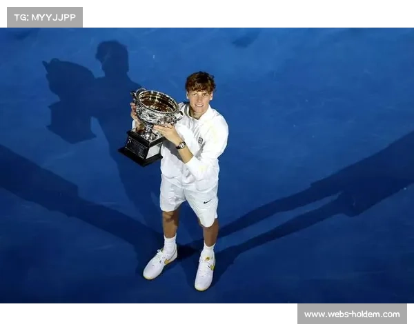 辛纳卫冕后感言:团队支持至关重要,感觉自己已成为更好的球员 辛纳卫冕后感言:团队支持至关重要,感觉自己已成为更好的球员